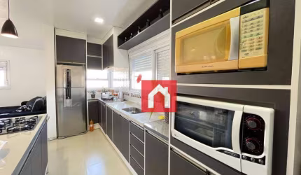 Casa com 3 dormitórios à venda, 100 m² por R$ 690.000 - Santa Catarina - Farroupilha/RS
