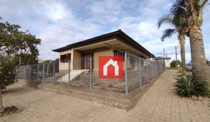 Casa à venda, 141 m² por R$ 700.000,00 - Belvedere - Farroupilha/RS