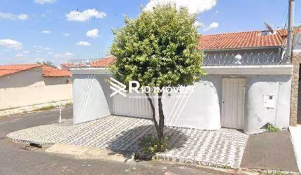 Casa à venda, 4 quartos, 2 suítes, 3 vagas - Bairro JARDIM PATRICIA, Uberlândia MG