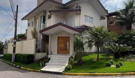 Casa à venda, 240 m² por R$ 1.700.000,00 - Villa Branca - Jacareí/SP