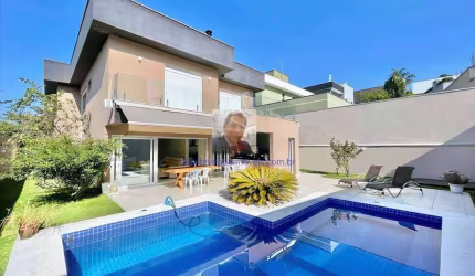Vende-se Casa no Cond. Vintage - Moderna, 4 suítes, gourmet, piscina! 