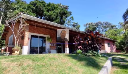 Vende-se Casa no Cond. Jardim Colibri - TÉRREA, 3 dorms/1 ste, 1.053,83 m²