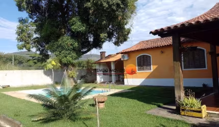 Casa com 4 dormitórios à venda, 200 m² por R$ 1.300.000,00 - Itaipu - Niterói/RJ