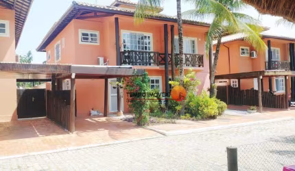 CAMBOINHAS - Casa em Condominio com 3 dormitórios para alugar, 140 m²