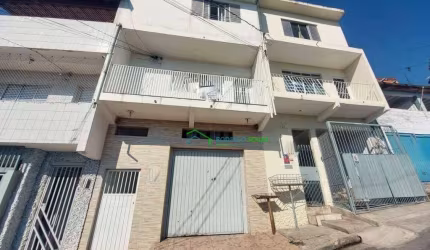 Casa à venda no Centro de Carapicuíba/SP