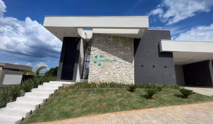 CASA À VENDA NO CONDOMÍNIO GRAN ROYALLE - LAGOA SANTA/MG