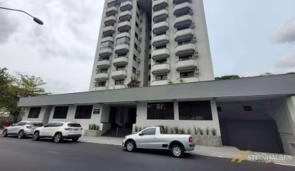 Apartamento com 3 dormitórios à venda por R$ 800.000,00 - Vorstadt - Blumenau/SC