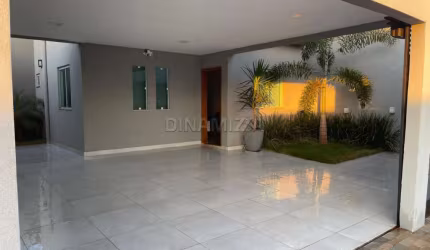 Excelente casa disponível a venda ou locação no parque das laranjeiras