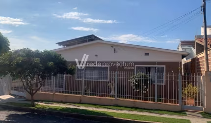 Casa com 4 quartos à venda na Rua Bolívia, 213, Jardim Nova Europa, Campinas, 240 m2 por R$ 705.000