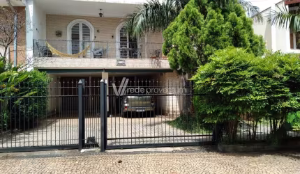Casa com 3 quartos à venda no Parque São Quirino, Campinas , 242 m2 por R$ 850.000