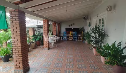 Casa com 3 quartos à venda na Doutor Rocha Novais, 1276, Jardim Eulina, Campinas, 199 m2 por R$ 695.000
