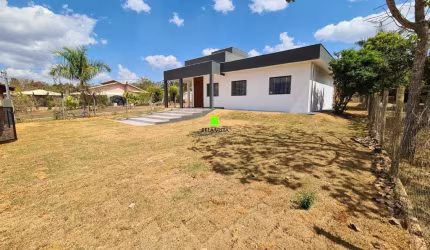 Casa em condomínio fechado com 3 quartos à venda na Rua Estrela Dalva, 716, Condomínio Estância da Mata, Jaboticatubas por R$ 850.000