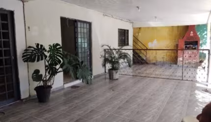 A&IMOVEIS VENDE EXELENTE SOBRADO NO SETOR DE MANSOES