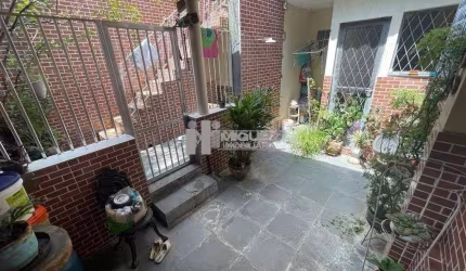 Casa linear à venda na Rua Travessa Cerqueira Lima, com aproximadamente 160m² no bairro do  Riachuelo!