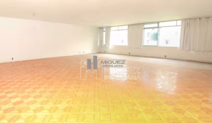 Av. Oswaldo Cruz - Bairro Flamengo - Apartamento com 4 quartos, suíte, 2 Vagas de garagem