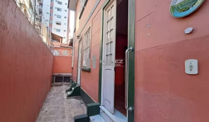 CASA EM RUA VISCONDE DE ABAETE