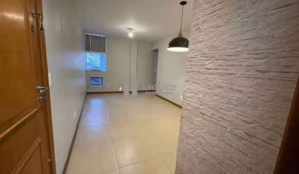 Oportunidade Única! Apartamento com 2 quartos na Praça Afonso Pena, Tijuca - Rio de Janeiro