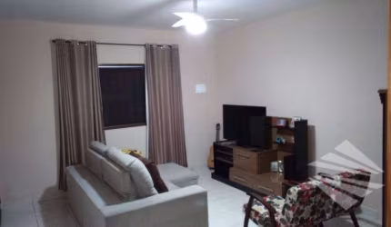 Casa com 2 dormitórios à venda, 140 m²