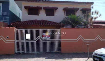 Sobrado à venda, 282 m² por R$ 700.000,00 - Campos Elíseos - Taubaté/SP