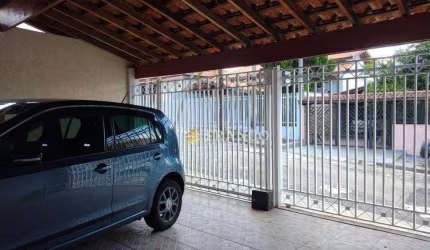 Casa com 3 dormitórios à venda, 260 m² por R$ 750.000,00 - Campos Elíseos - Taubaté/SP