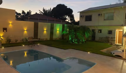 Casa 5 quartos (1 suite) com Piscina e Hidro no Parque Hotel