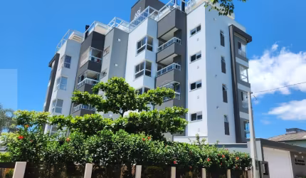 Apartamento á venda com 3 Quartos e 2 banheiros- Praia de Fora