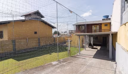 Ampla Casa à Venda em Areias – São José