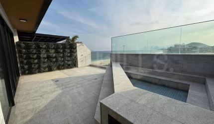Apartamento Cobertura Duplex de 3 quartos, com 300m², à venda na Praia de Piratininga, Niterói/RJ