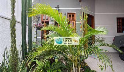 Casa com 3 dormitórios à venda, 98 m² por R$ 600.000,00 - Villa Branca - Jacareí/SP