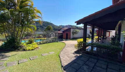 Casa Padrão para Venda em Araras Teresópolis-RJ