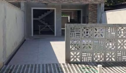 Sobrado com 3 dormitórios à venda, 146 m² por R$ 980.000 - Sai Mirim - Itapoá/SC
