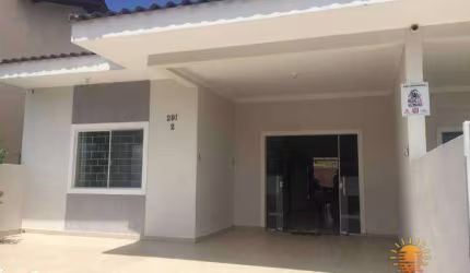 Casa a 200m da praia com piscina e 2 dormitórios à venda, 120m² por R$520.000,00 - Sai Mirim - Itapoá/SC