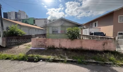 Terreno à venda na Rua Conde Afonso Celso, 356, Capoeiras, Florianópolis por R$ 950.000