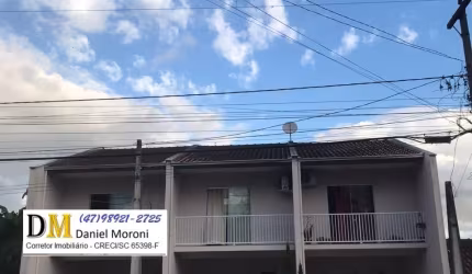 Geminado com 2 Quartos + Lavabo no bairro Itinga