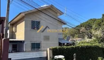 ÓTIMO SOBRADO!!! 03 QTOS., SACADA, BEM LOCALIZADO