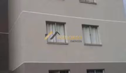 ÓTIMO APARTAMENTO!!! 02 QTOS., VAGA DE GARAGEM, BEM LOCALIZADO