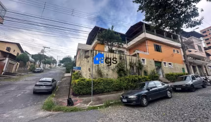 Casa com 3 quartos à venda na Coronel Júlio Pinto, 32, Sagrada Família, Belo Horizonte por R$ 1.100.000