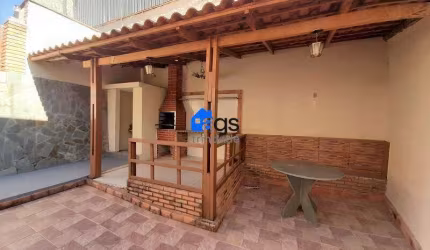 Casa com 3 quartos à venda na Maria Ferreira da Silva, 519, Fernão Dias, Belo Horizonte por R$ 1.400.000