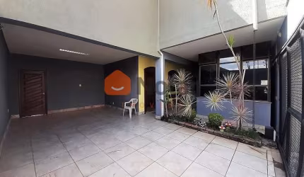 Casa com 3 quartos para alugar na Piraí, 14, Concórdia, Belo Horizonte por R$ 3.366