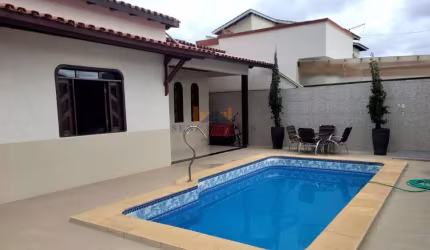 Casa à Venda - Lagoa das Flores