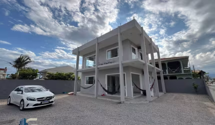 Casa a 50 metros do mar na Praia do Mar aberto - Palhoça