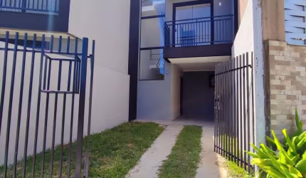 SOBRADO 02 QUARTOS COM TERRAÇO E  CHURRASQUEIRA NO TATUQUARA