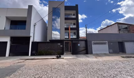 Cobertura à venda, 3 quartos, 1 suíte, 2 vagas, Manoel Valinhas - Divinopolis/MG