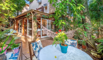 Casa em condomínio fechado com 4 quartos à venda na Avenida Otto Niemeyer, 77, Tristeza, Porto Alegre por R$ 1.990.000