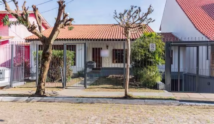 Casa com 4 quartos à venda na Rua Alcebíades Antônio dos Santos, 513, Nonoai, Porto Alegre por R$ 980.000