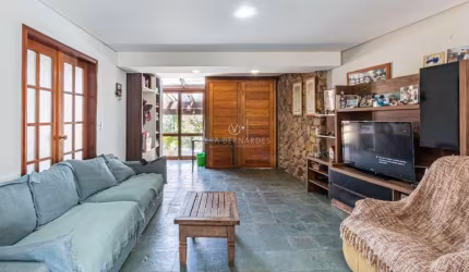 Casa com 3 quartos à venda na Rua Conselheiro Xavier da Costa, 2450, Ipanema, Porto Alegre por R$ 850.000