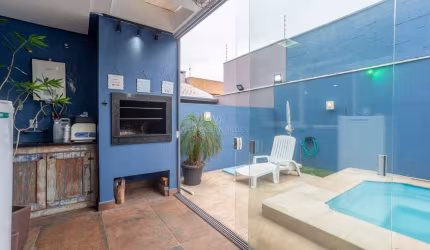 Casa em condomínio fechado com 3 quartos à venda na Rua Guatambu, 271, Hípica, Porto Alegre por R$ 850.000
