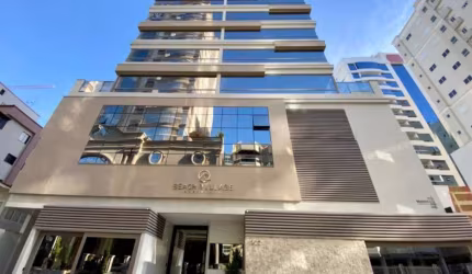 Excelente Apartamento Novo | Poucos Metros do Mar | 4 Suítes, 3 Vagas de Garagem na Meia Praia em Itapema/SC - Imobiliária África
