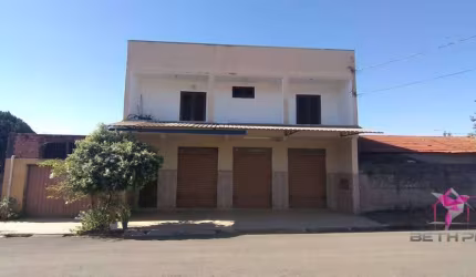 Casa com 3 dormitórios à venda, 229 m² por R$ 250.000 - Parque Residencial Itamaraty - Leme/SP