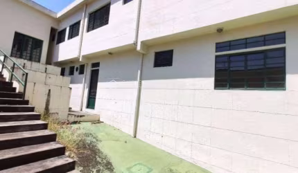 Galpao Comercial para Alugar no Bairro da Cidade Dutra 264 m² a.u Próximo ao Centro Comercial
